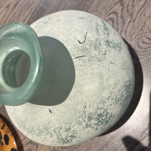 San Miguel Vidrios textured recycled mint green Bulbous Art Glass Vase - Picture 13 of 17